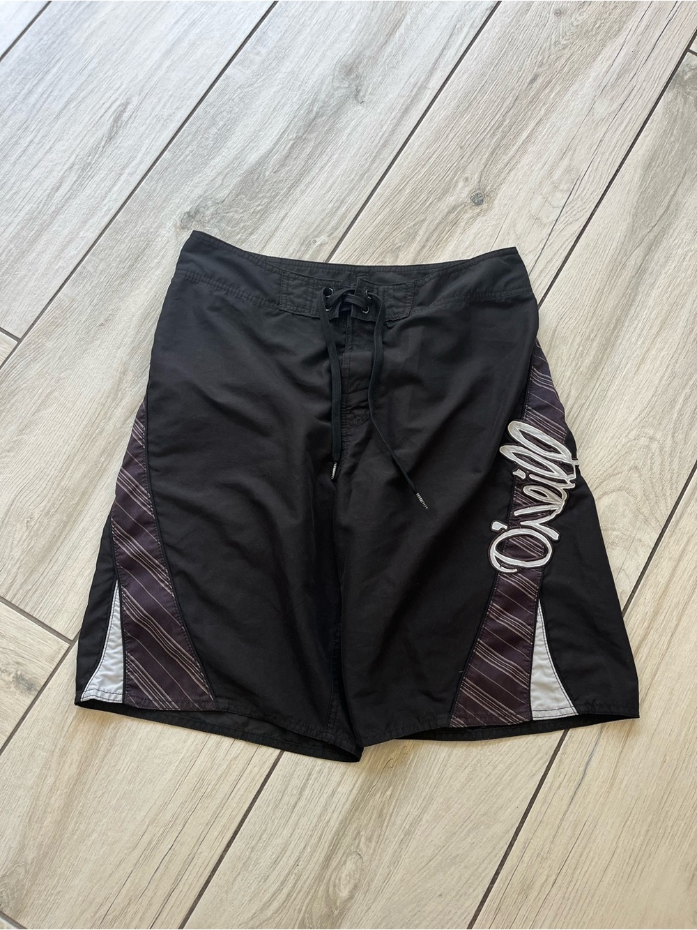 Men’s O’Neill Board Shorts Y2K style 10-inch inseams